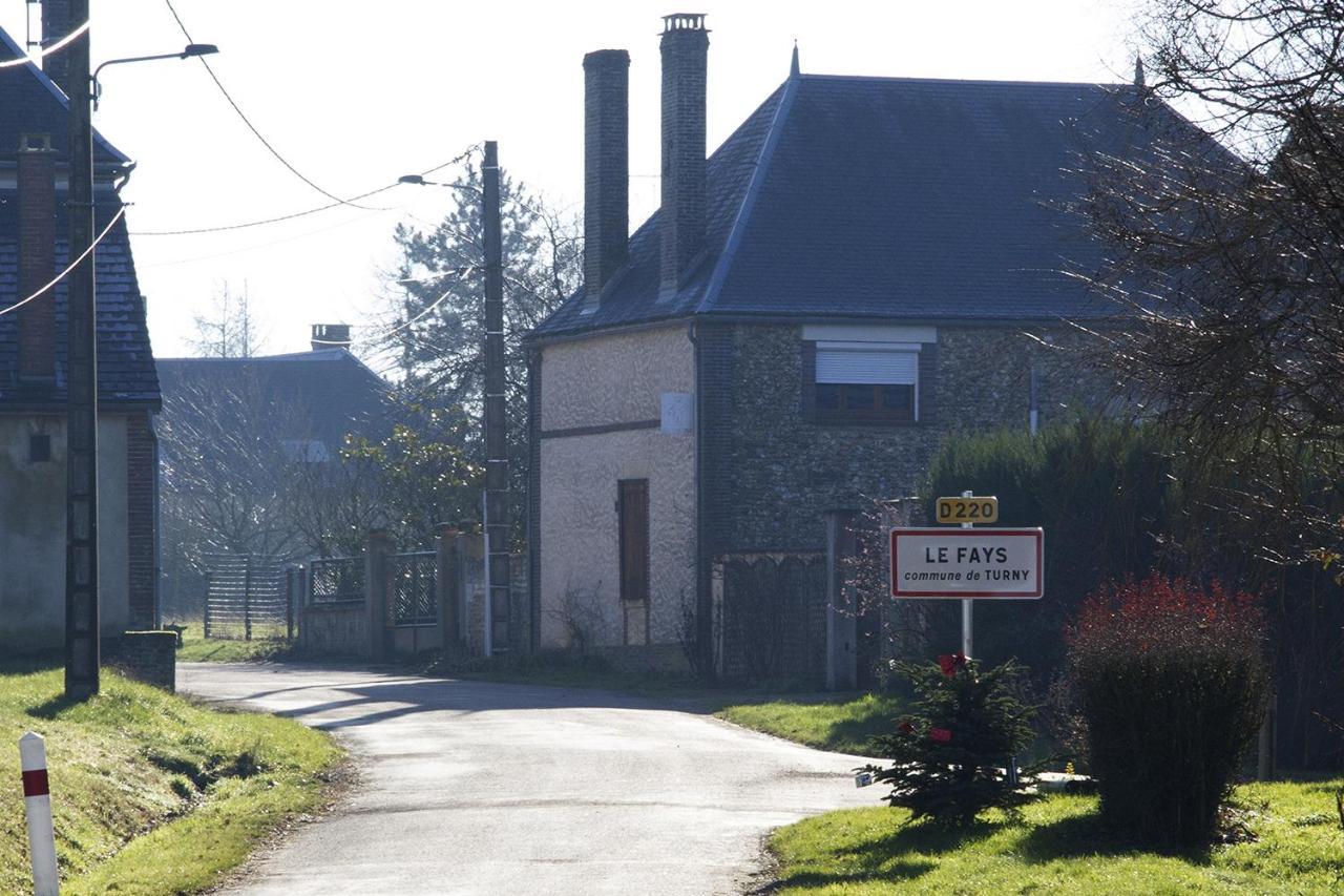 Le Clos Des Artistes - Gite Turny Exterior photo